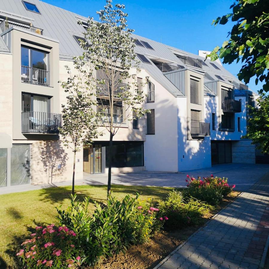 Iris Appartement In Heviz Mit Tiefgarage Und Panoramaaussicht Exterior photo